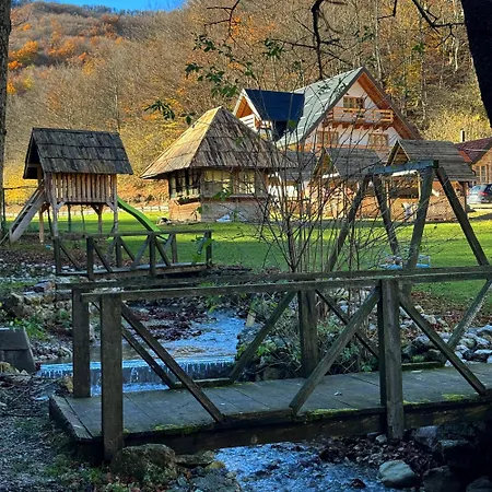 Bjelasnica-villa-treskina Dvorista-apartmani-izletiste-ribnjak